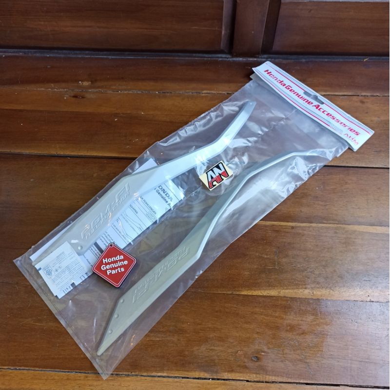 Garnish Side Body Honda Vario 125 150 eSP LED OLD Original Hiasan Body Samping