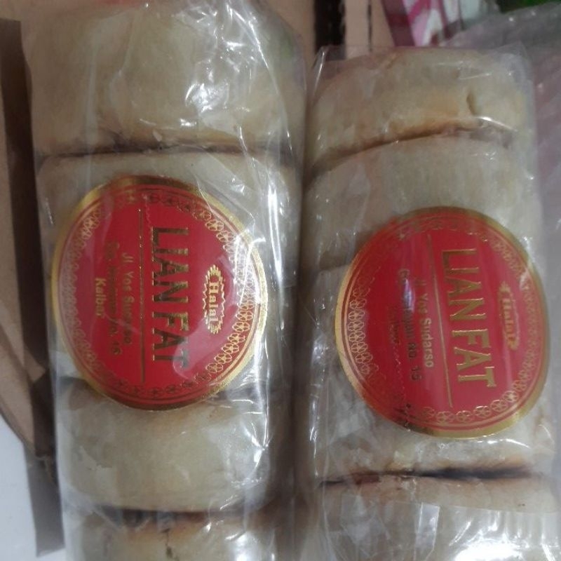 

kue pia bakpia lianfat sebungkus isi 5pc berat-+400g