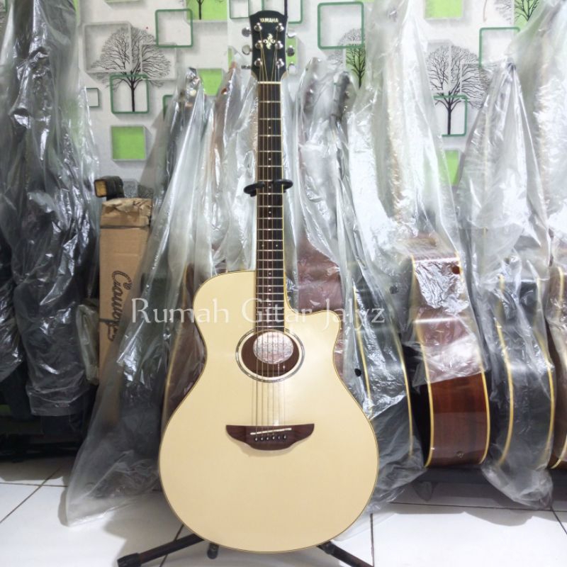 gitar akustik elektrik Yamaha APX600 original bekas second seken