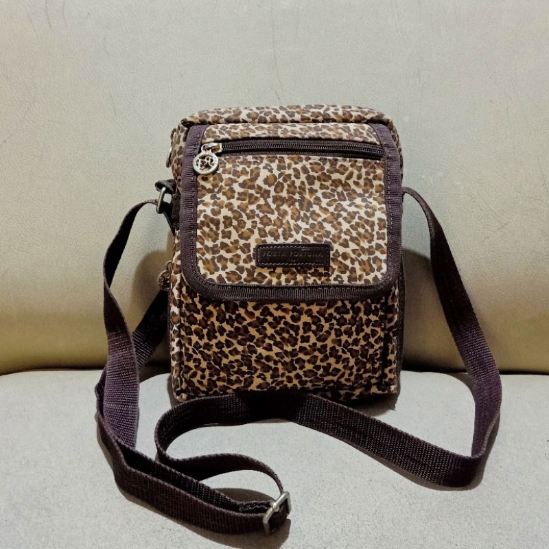 Porta Fortuna Sling bag Leopard