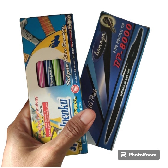 

pulpen tulis tinta hitam alat tulis stationary