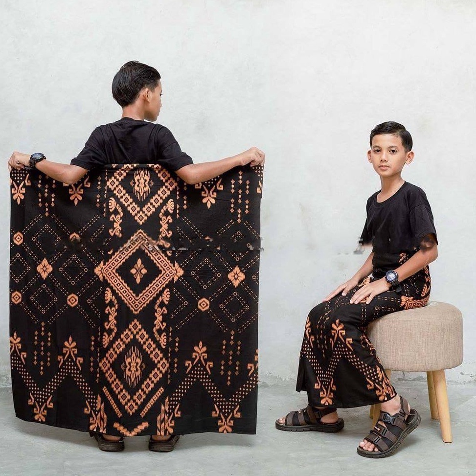 KODE A76A sarung anak  sarung batik motif karakter kang santri  sarung wayang