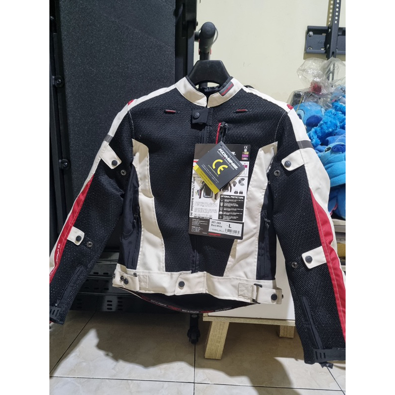 (SOLD) Komine JK-069 Black/White Original NEW