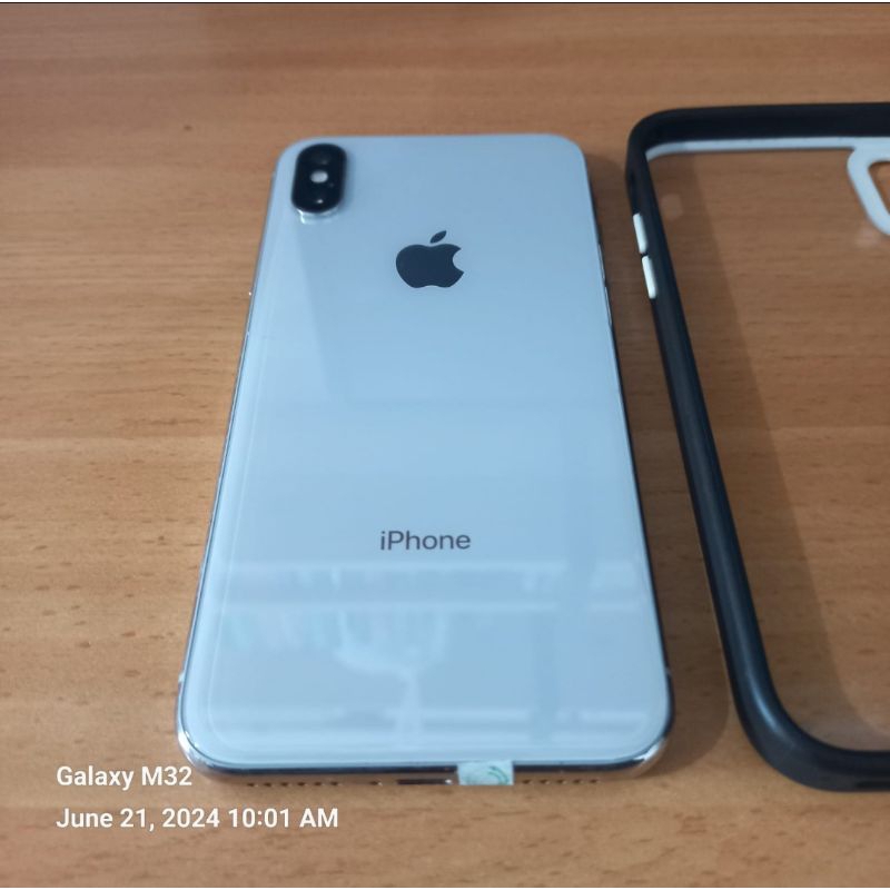 APPLE IPHONE X WHITE 64 GB ( BEKAS / PRELOVED) FU BISA SEMUA KARTU SIM, GOOD CONDITION