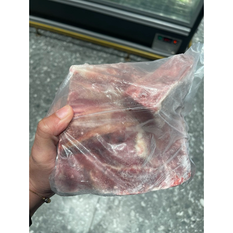 

Daging sapi BEKU 1kg