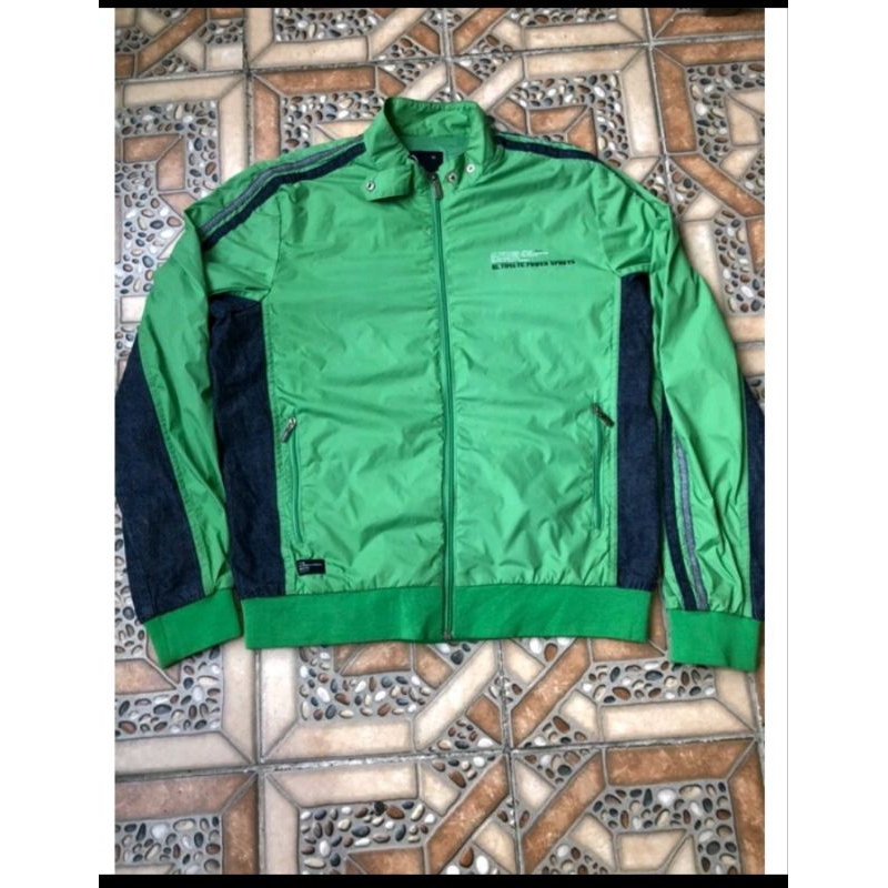 jaket outdoor head neo classic size M bekas preloved