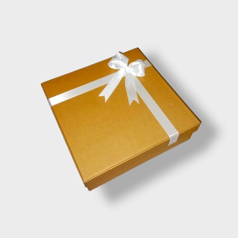 

Kotak Kado Gift Box 20x20x10cm Kotak Hadiah Hampers Box Packaging Hadiah Box