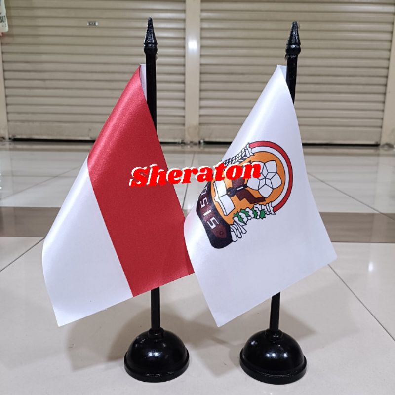 

tiang kayu meja+bendera OSIS SMA dasar putih+Indonesia