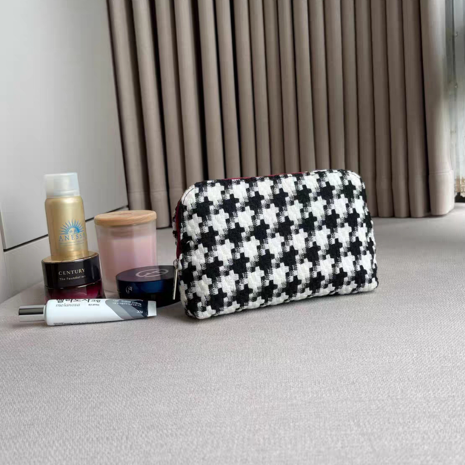 Pouch Bvlgari Original 21*3*15cm / Kosmetik Tas Makeup Woolen Branded / Make Up Pouch / Travel makeu