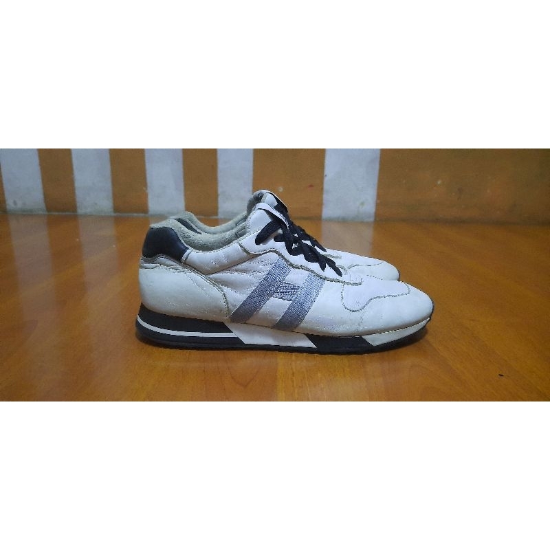 Hogan Italy sneaker nyaman 42