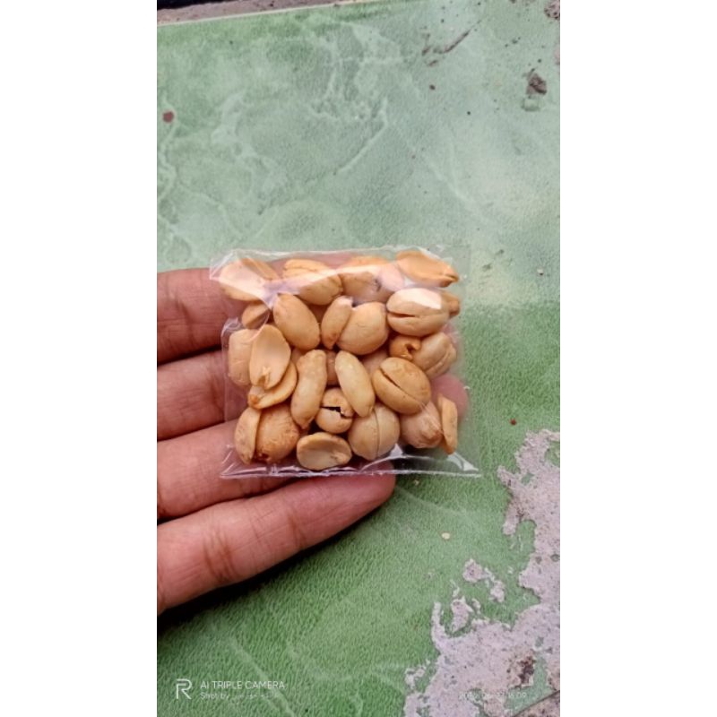 

KACANG ASIN Eceran 1000an