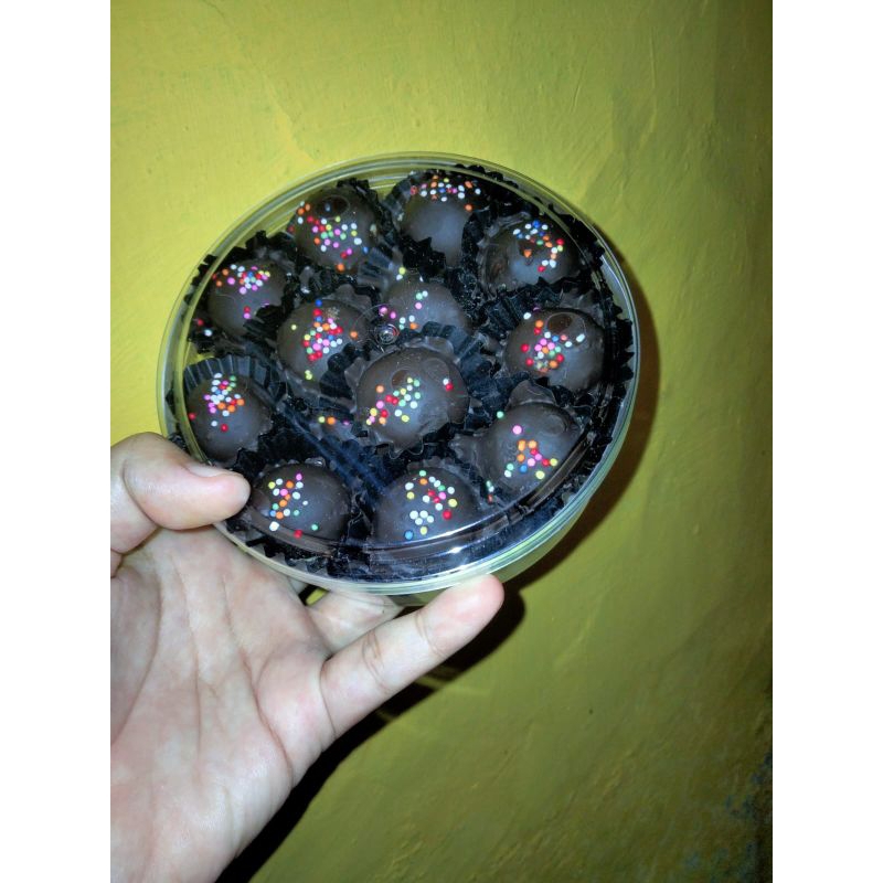 

bola coklat/cookiescoklathomemade/toplestabung600ml