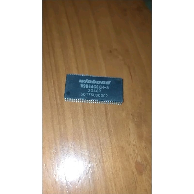 Ic Winbond W9864G6KH-5 Original Keyboard Yamaha