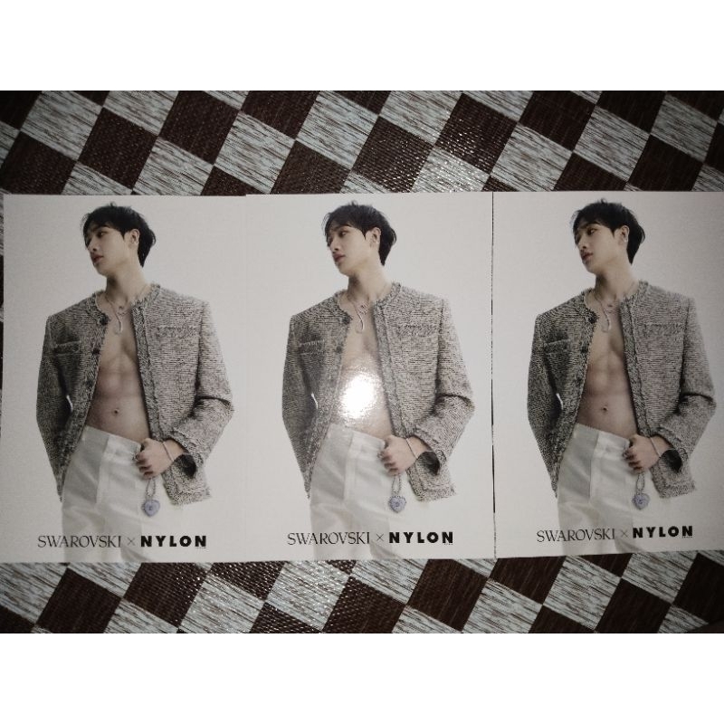 

POSTCARD SWAROVSKI X NYLON BANGCHAN STRAY KIDS