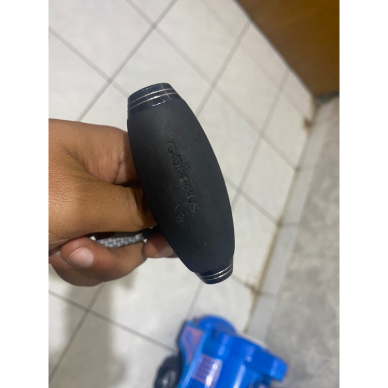 Handle + T Bar Gomexus