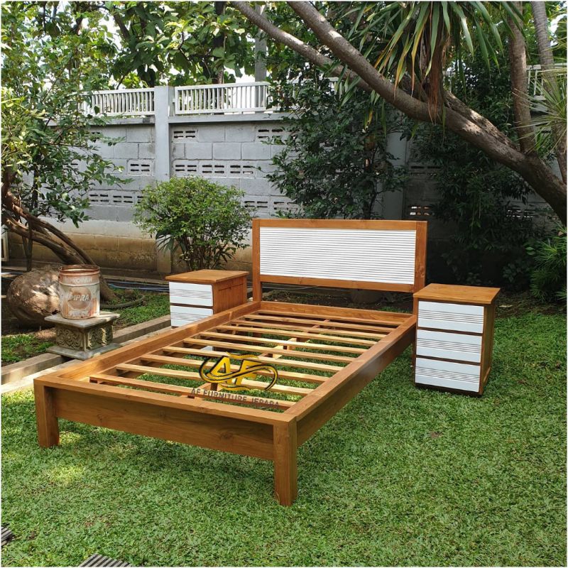 dipan+nakas minimalis, dipan kayu jati, dipan kombinasi cat duco