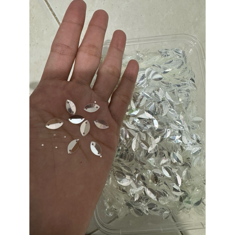 Ramboci Daun dan bintang