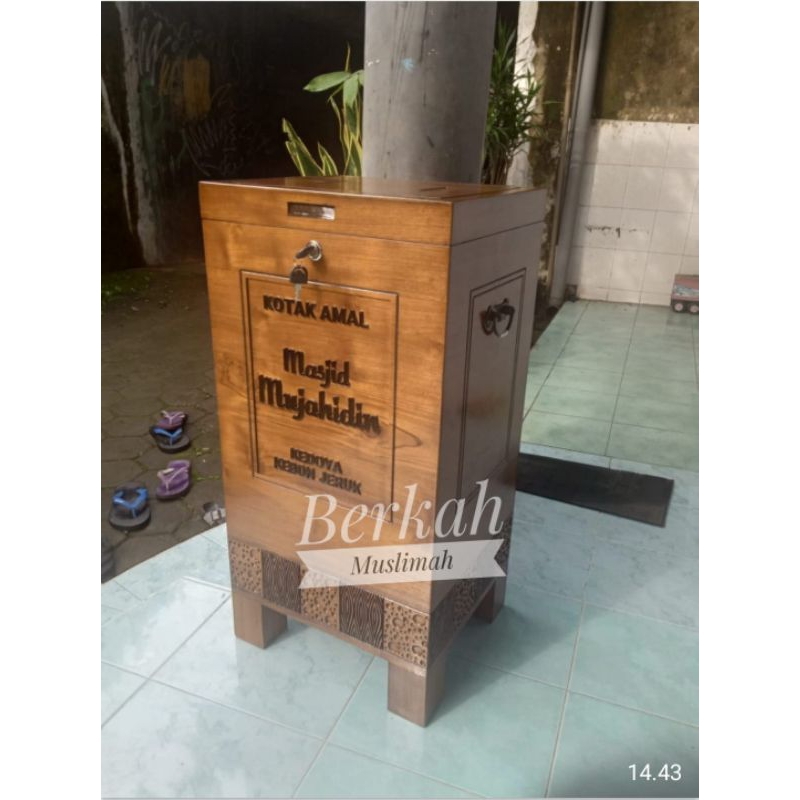 BerMus - Kotak Amal Infaq Kayu Jati Custom UK 40x35x70 kaki 10 cm