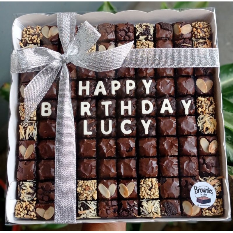 

Hampers Fudgiebrownies Jumbo #hampersseserahan #hampersultah