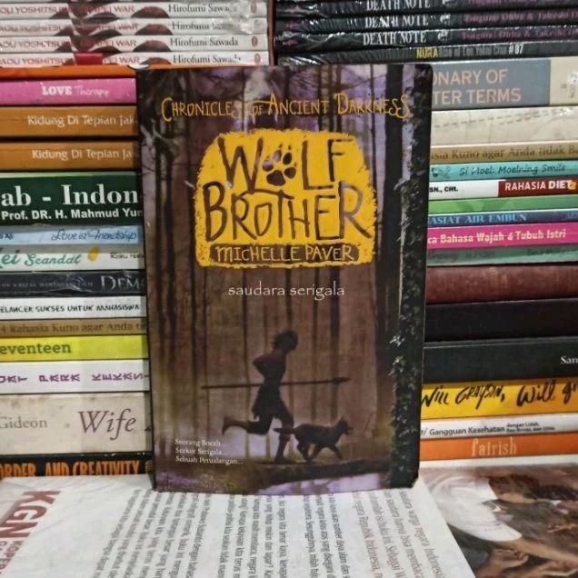Novel Original CHRONICLES of ANCIENT DARKNESS WOLF BROTHER MICHELLE PAVER saudara serigala Bekas