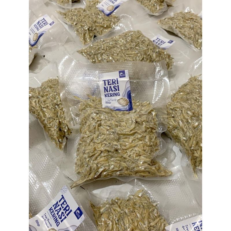 

Tsakha Fish - Teri Nasi Kering Teri Nasi Asin