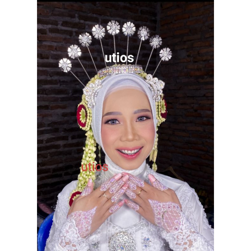 KEMBANG GOYANG MEKAR KECIL