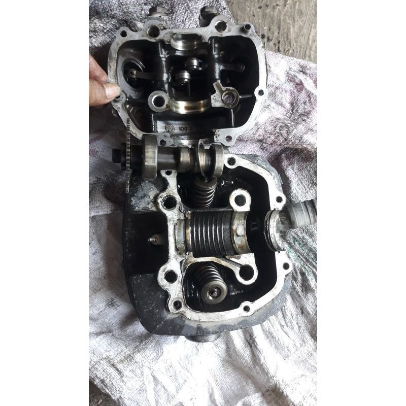 Blok klep pulsar 220f