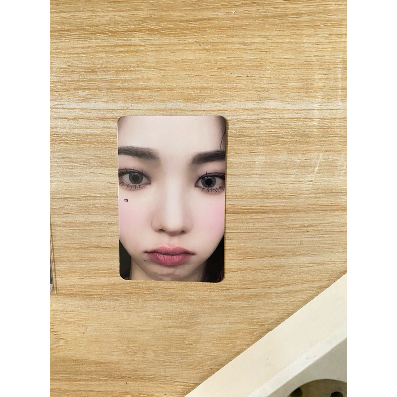 PHOTOCARD POCA PC OFFICIAL OFC  KARINA ZOOM BREAD AESPA REAL WORLDGIRLS ERA