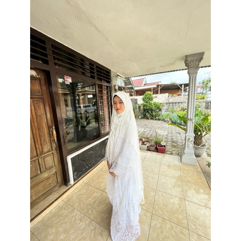 GAMIS AKAD GAUN AKAD FULL BROKAT SYARI