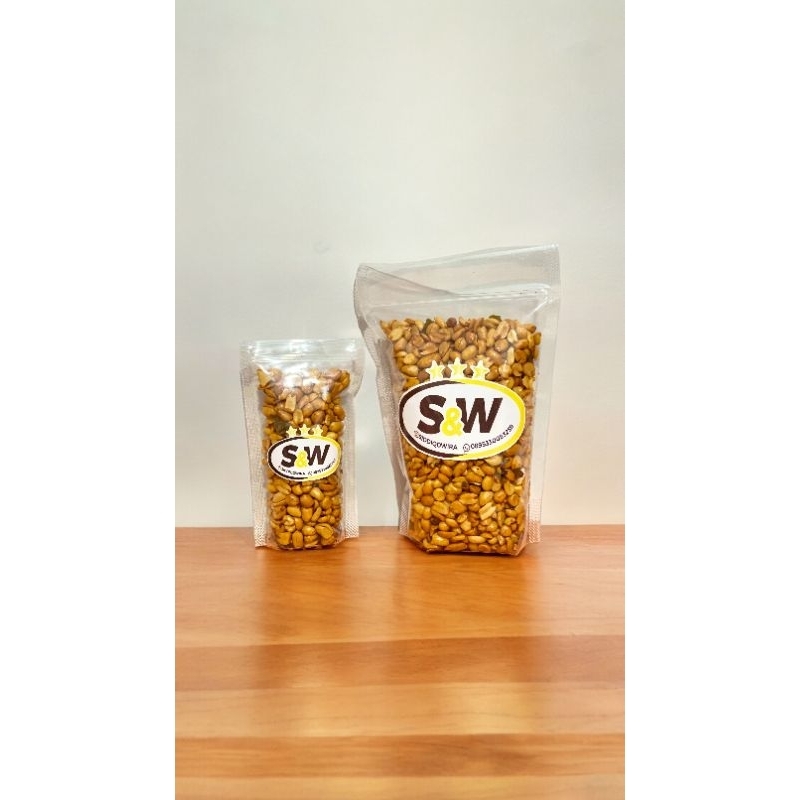 

S&W Kacang Goreng Bawang 100gr Kemasan Plastik