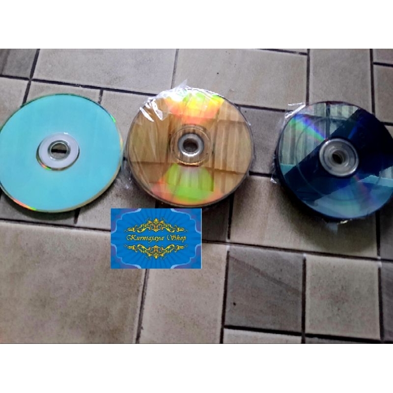 dvd/cd bekas/dvd bekas/dekorasi/koleksi musik/vcd bekas