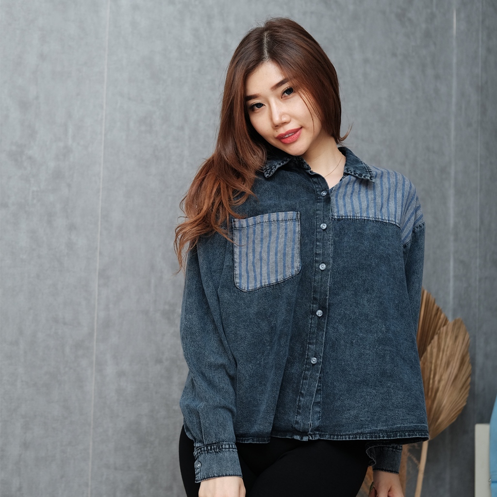 Ofcourse Sofia Top / Atasan / Kemeja Wanita / Kemeja Jeans / Outer Jeans / Kemeja Kantor