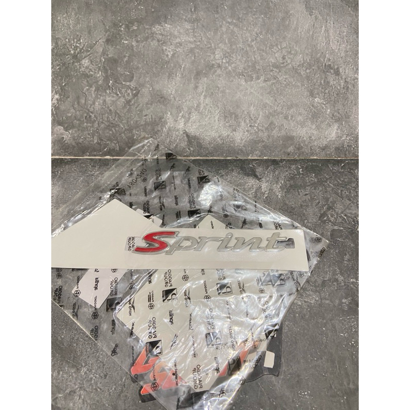 Stiker Emblem Bodi samping Vespa Sprint Original