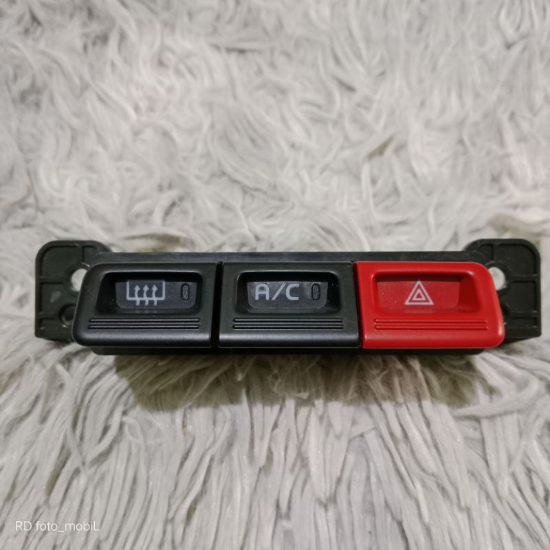 Tombol lampu hazard setiga tombol ac daihatsu  grandmax luxio original100%