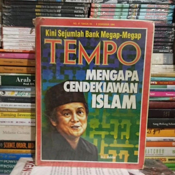 Majalah TEMPO Original Kini Sejumlah Bank Megap-Megap MENGAPA CENDEKIAWAN ISLAM B. J. Habibie HardCo