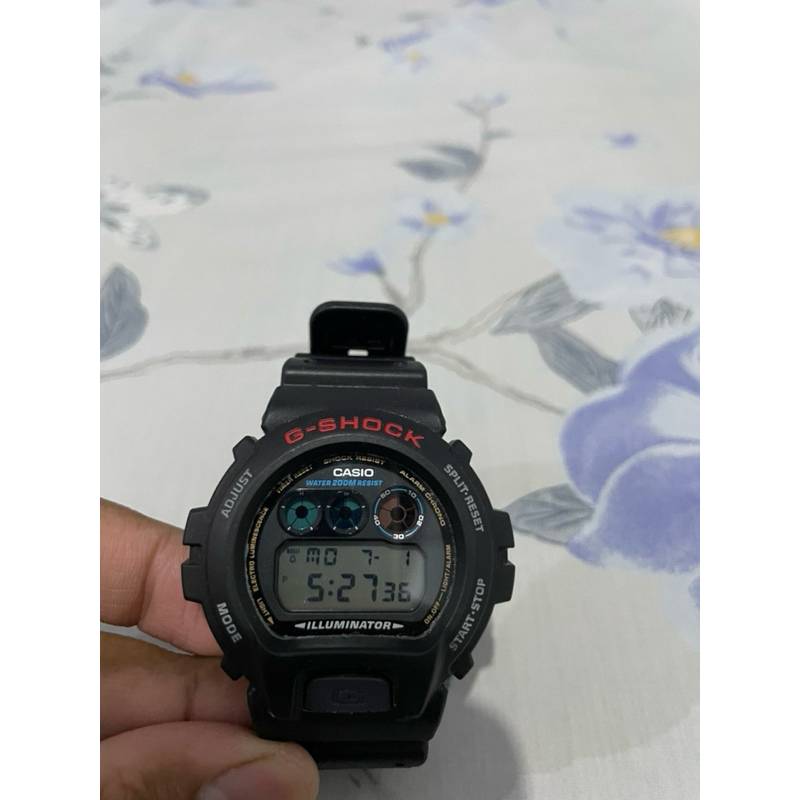 G-Shock DW-6900 Second