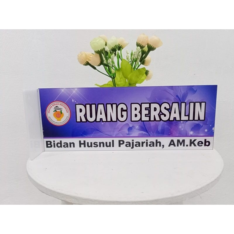 

Papan Nama Ruang Bentuk Huruf T ukuran 27x10 cm