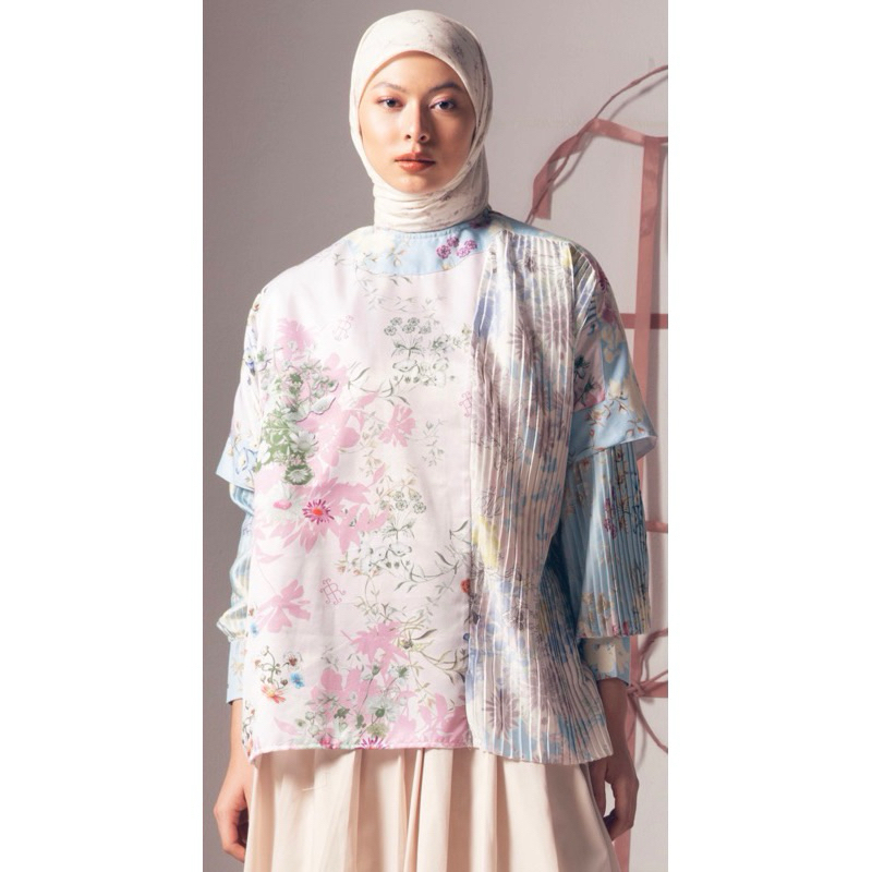 LILAS SIDE PLEATS TOP RIA MIRANDA X IKYK