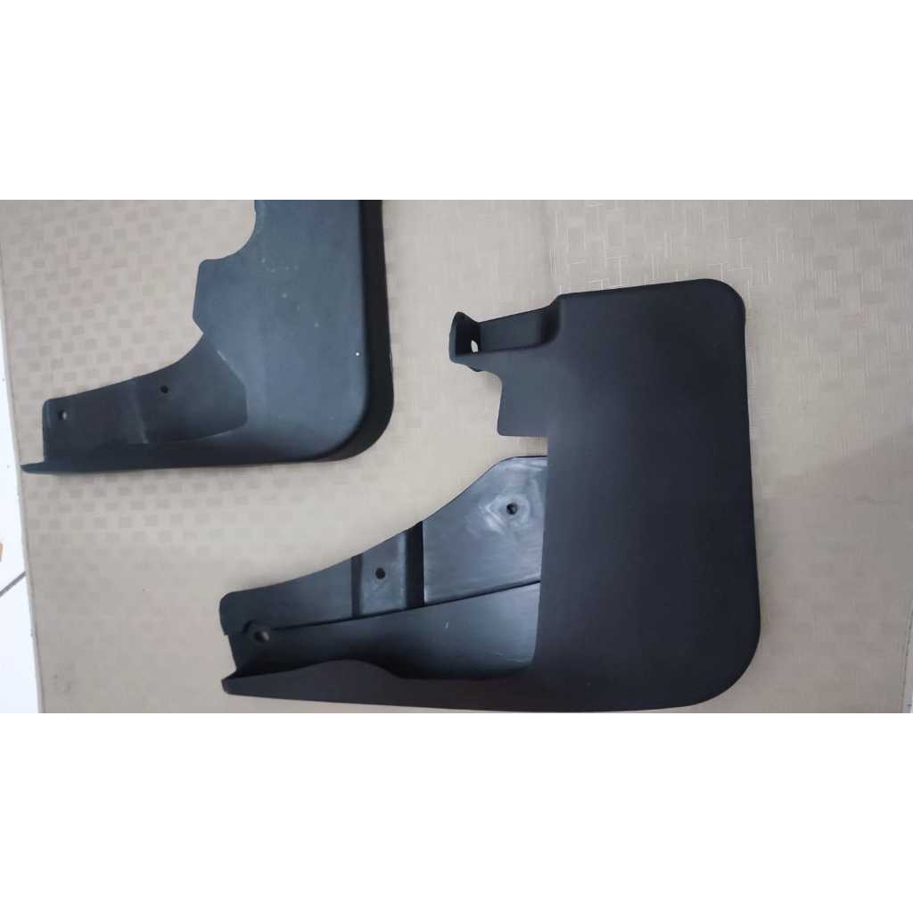 mud guard/karpet lumpur rush 2015-2017 bodykit