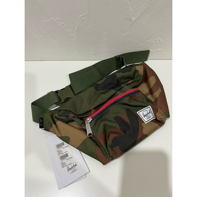HERSCHEL - Seventeen Woodland Camo Hip Pack