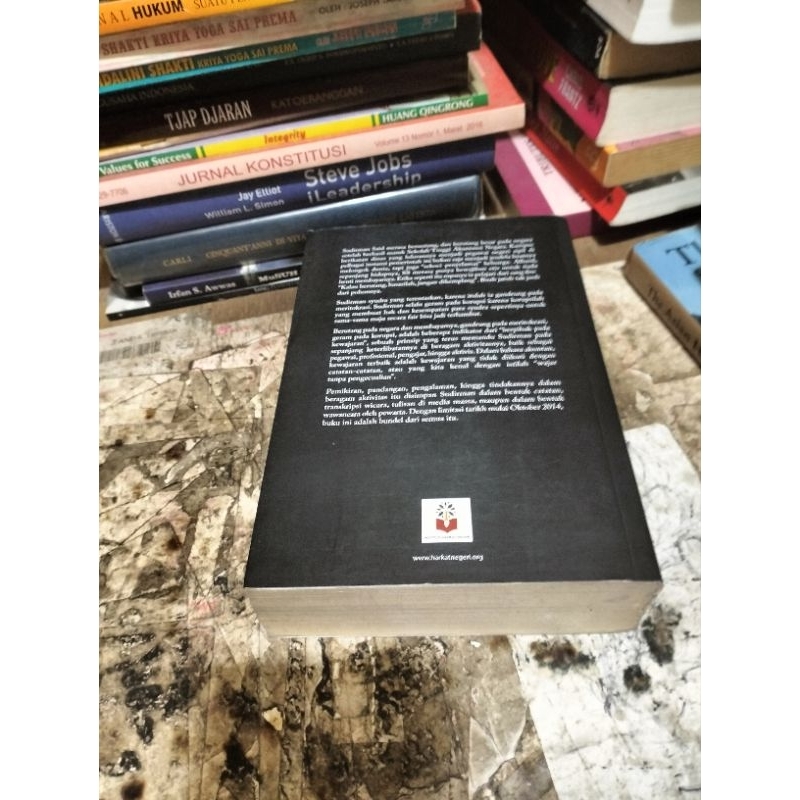 BERPIHAK PADA KEWAJARAN Antologi Pemikiran Sudirman Said