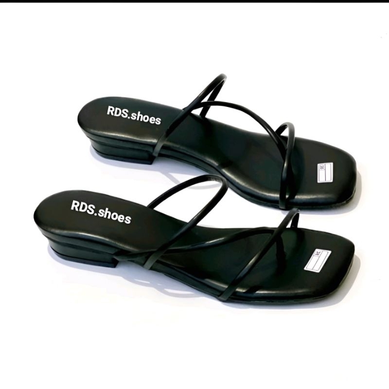 Sandal wanita jepit sandal hak 3cm pl008