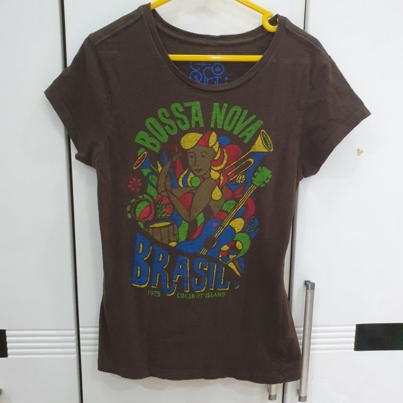 kaos wanita coconut island preloved