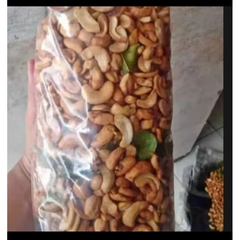 

QH Kacang Mede Patahan Matang 1 Kg