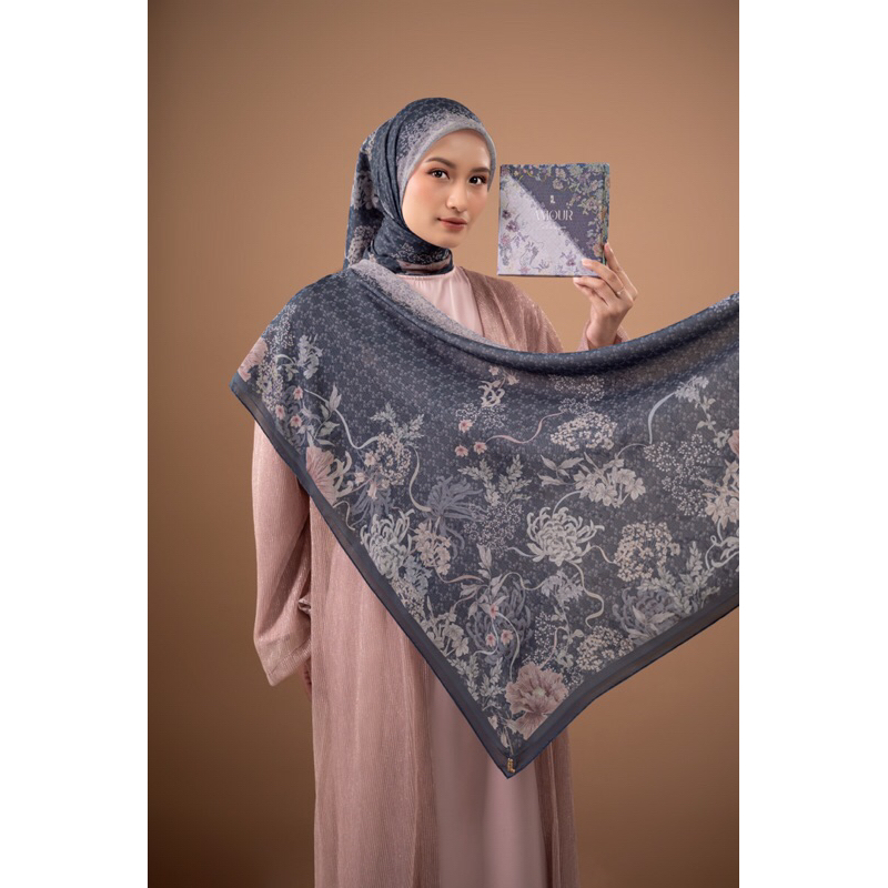 Ampur paris scarf by heylocal / Jastip Heylocal.id / Heylocal Amour paris scarf