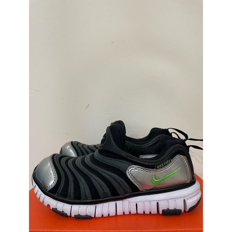 Preloved NIKE DYNAMO FREE