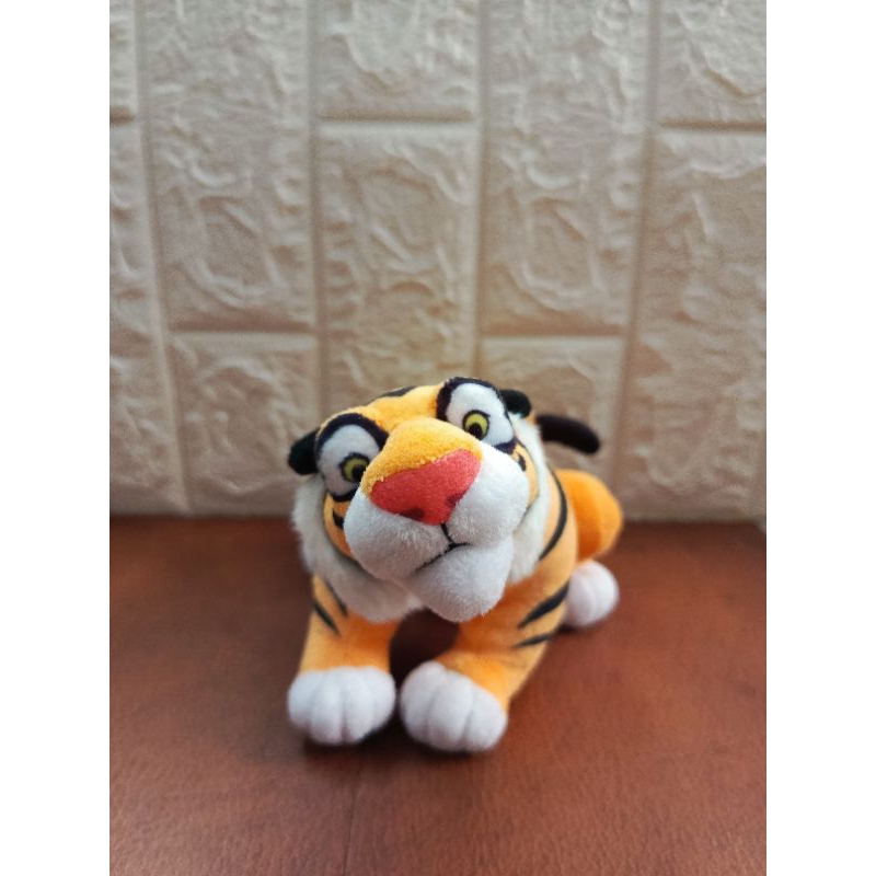 boneka macan Rajah Jasmine Tokyo Disney Resort