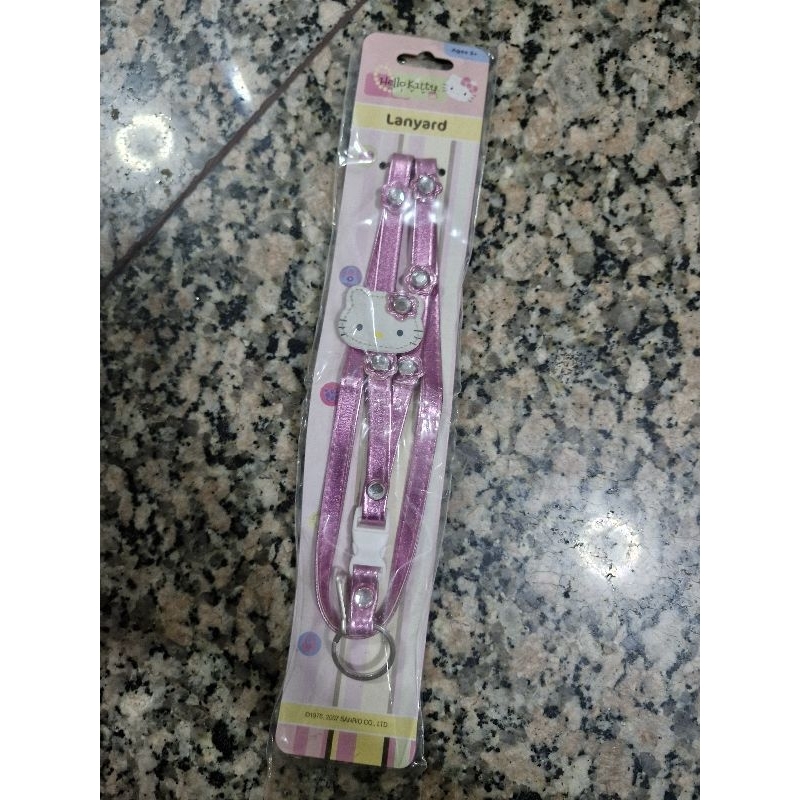 

LAYARD HELLO KITTY ORIGINAL SANRIO NEW
