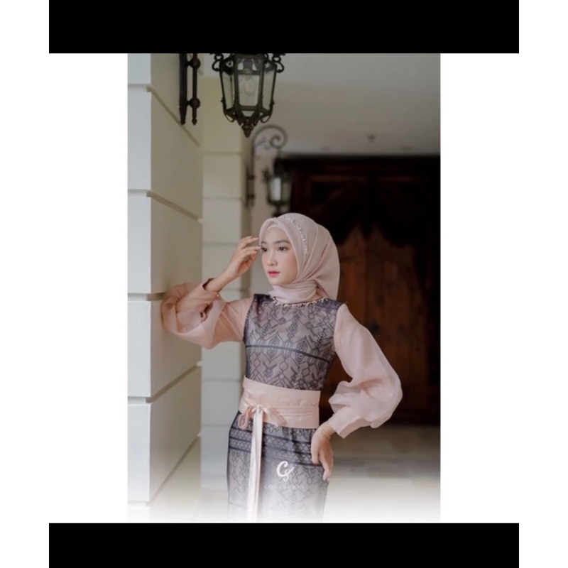 preloved hadeeja vol.1 by cowshop.id