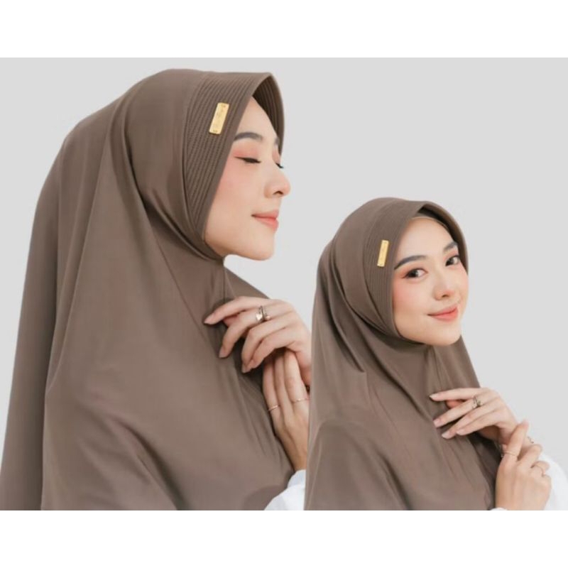 Hijab Bergo Hamidah Size M dengan Pin Akrilik oleh SN Hijab